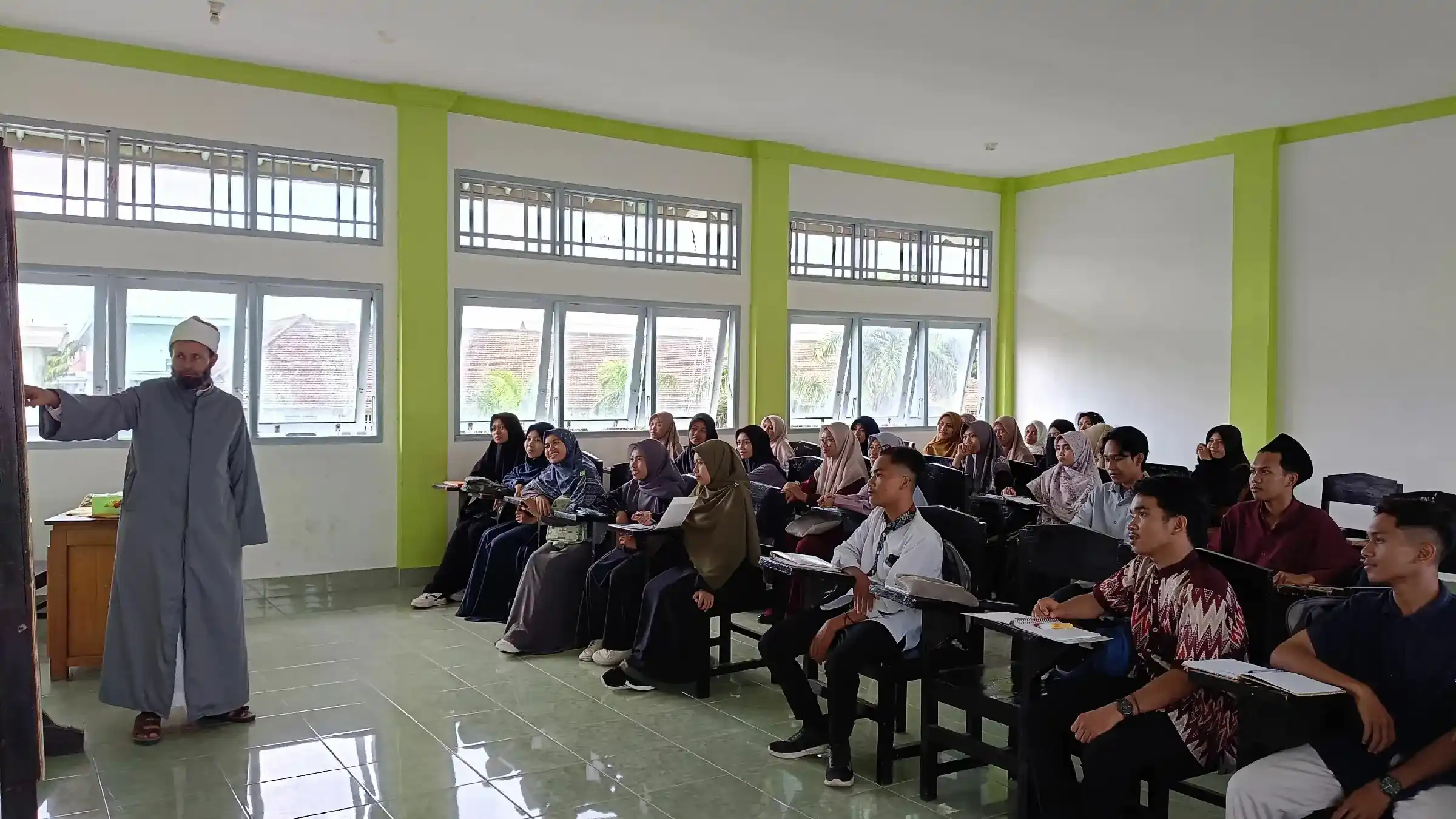 Intensive Arabic and English Language Program for First-Year Students of IAIH Pancor
